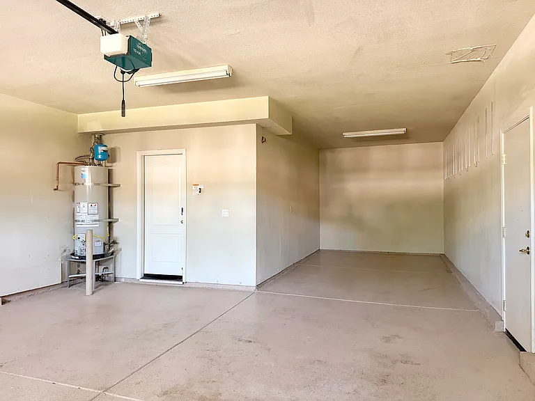 1143 Souza Way — Photo 31