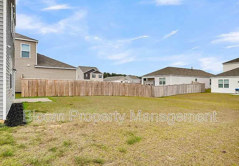 844 Lilyford Ln — Photo 34