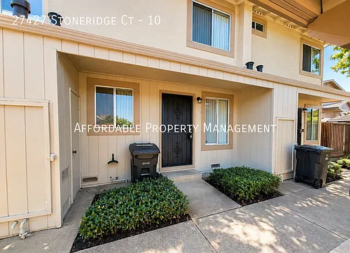 27427 Stoneridge Ct #10 Photo 1