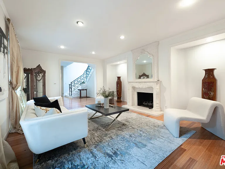 1148 Coldwater Canyon Dr — Photo 29