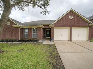 2104 Tower Bridge Rd, Pearland, TX 77581