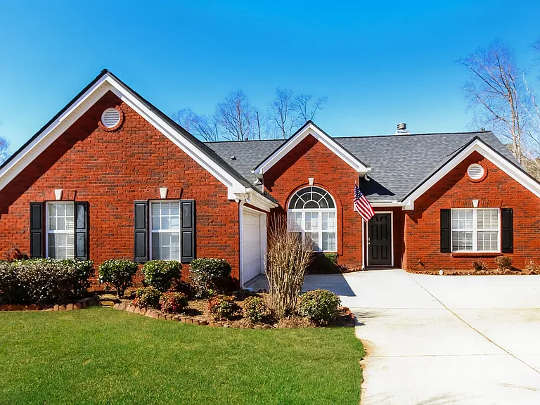 640 James Ridge Dr — Photo 1