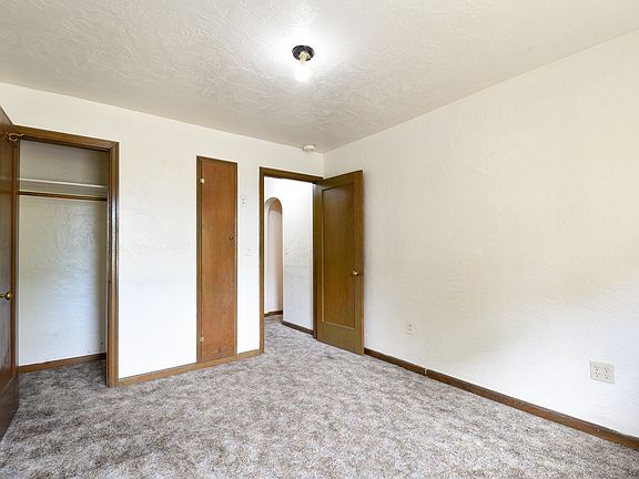 5th image of 34 SE 4th St #A