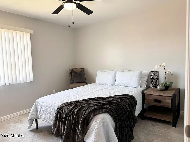 1115 E Fremont Dr — Photo 14