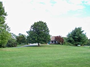 90 Reuter Rd, Germantown, NY 12526