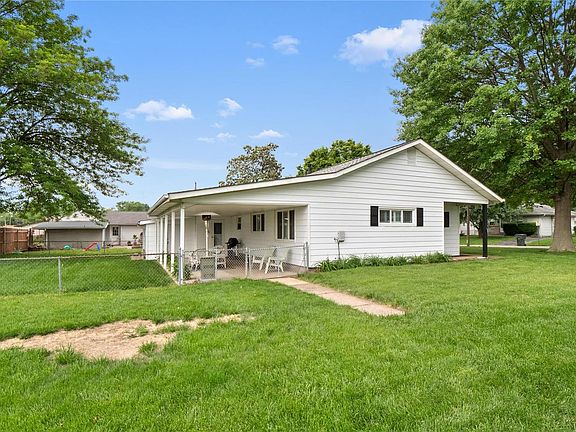 2nd image of 8004 Waddell Ave
