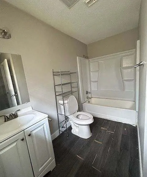 18234 Benton City Rd #1 — Photo 5