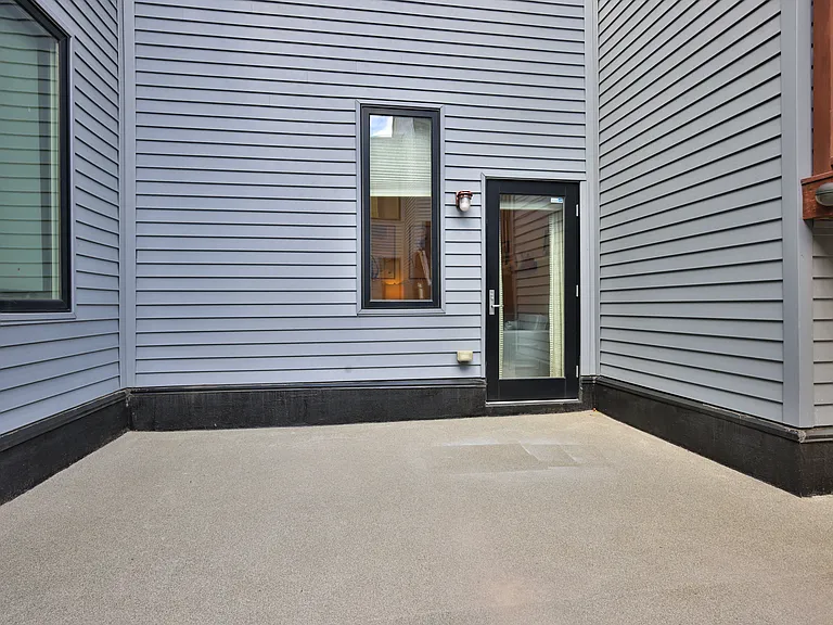 210 Bolton St #6 — Photo 22