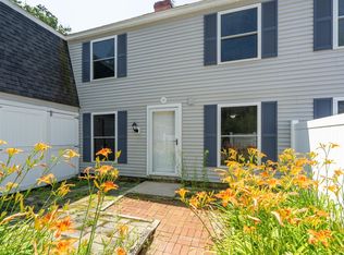 20 Hemlock Frst, Dover, NH 03820