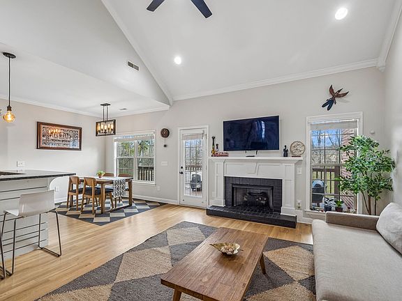 4th image of 1012 Rudder Dr