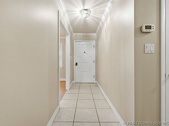 2nd image of 5880 S Quebec Ave