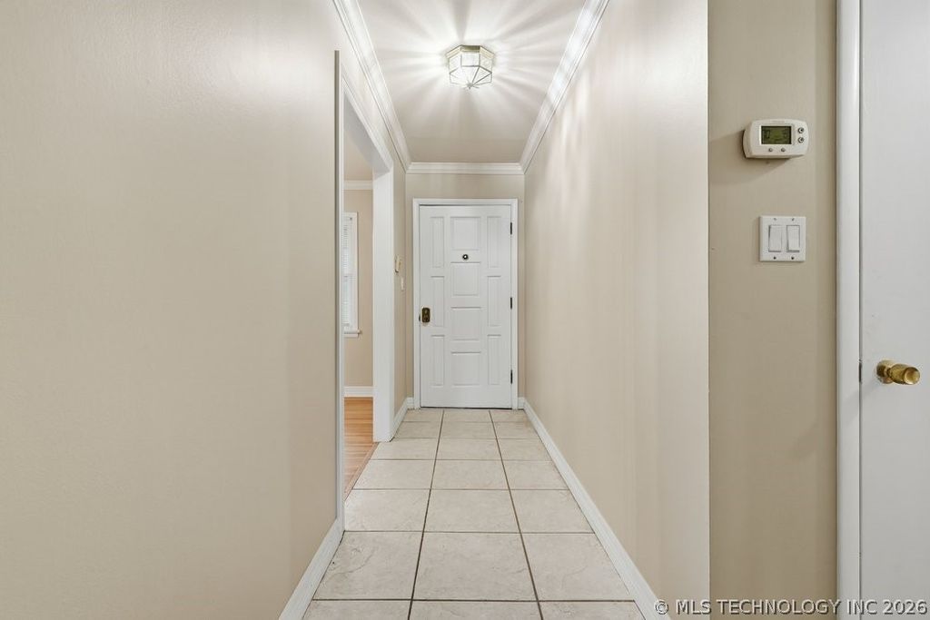 5880 S Quebec Ave, Tulsa, OK - View 2