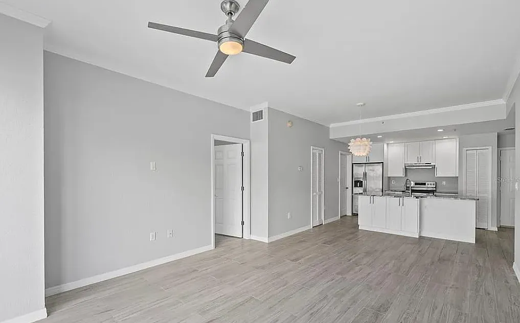2 bed, 1184 sqft, $3,250 — Photo 4