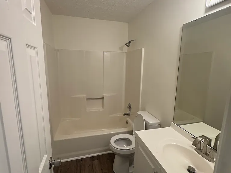 35 Christian Woods Ln — Photo 21