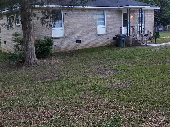 114 Henry St, Eastover, SC 29044