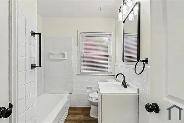 11276 Somerset Ave — Photo 15
