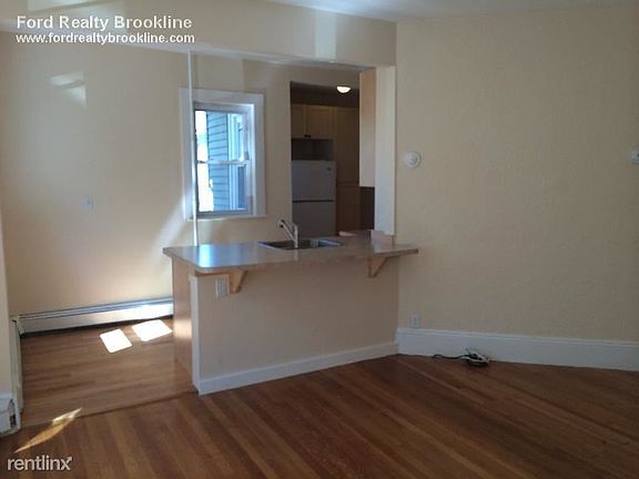 landlord_unit_photo_1066930_21