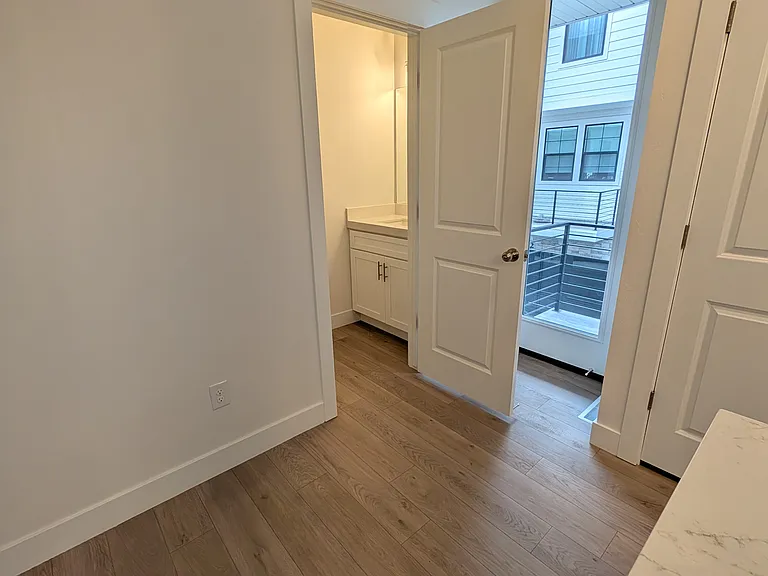 1/2 bath just off kitchen