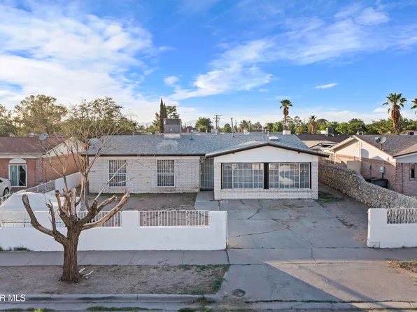 870 Mont Blanc Dr, El Paso, TX 79907