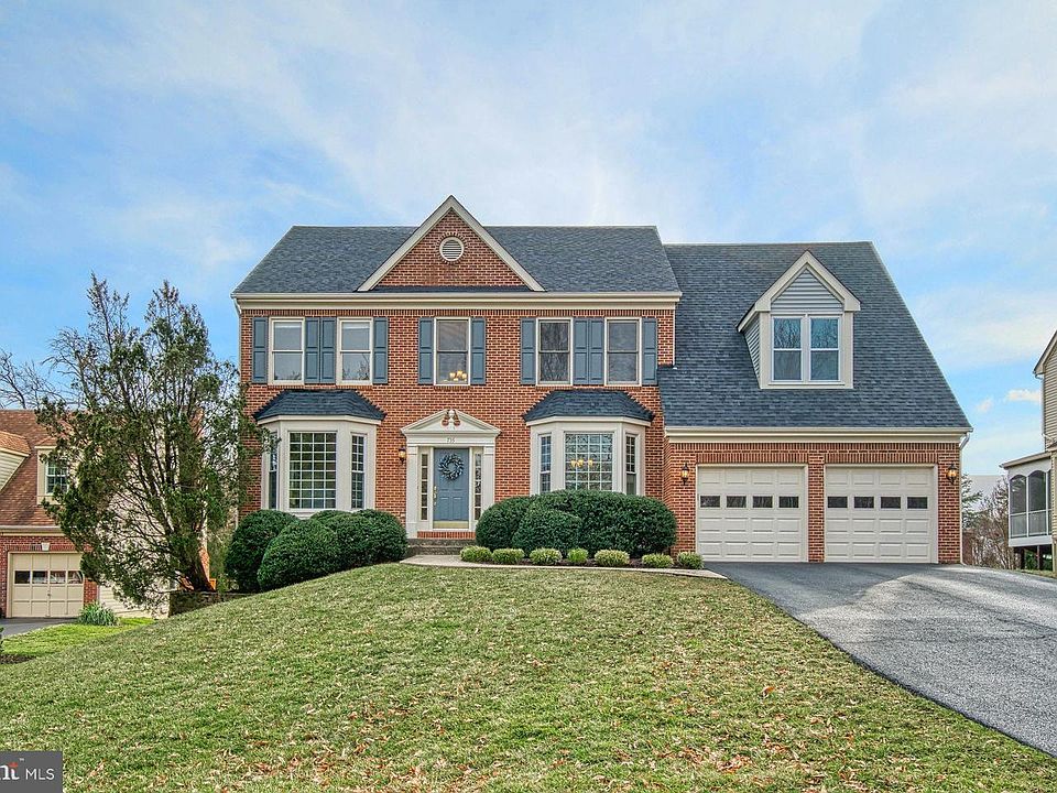 1st image of 735 Old Hunt Way