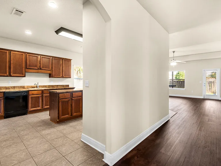 6776 Cotter Dr — Photo 9
