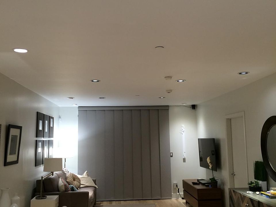 1st image of 159 W Green St Unit 301