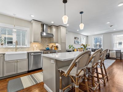 67 Pearl St #1, Boston, MA, 02129