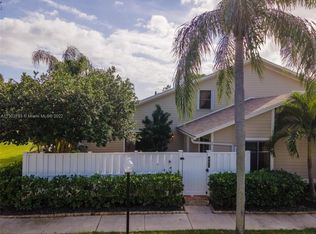 401 Summer Winds Ln, Jupiter, FL 33458