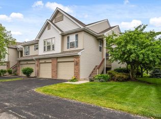 2903 Saganashkee Ln, Naperville, IL 60564