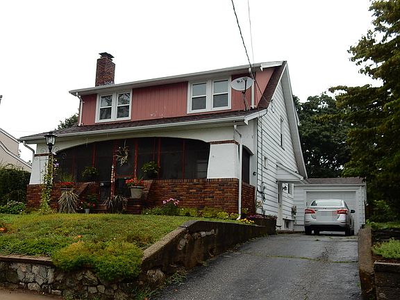 4th image of 67 Schuyler Ave