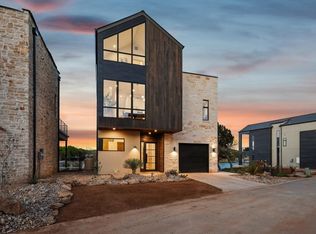 9 Breakwater Bnd, Graford, TX 76449