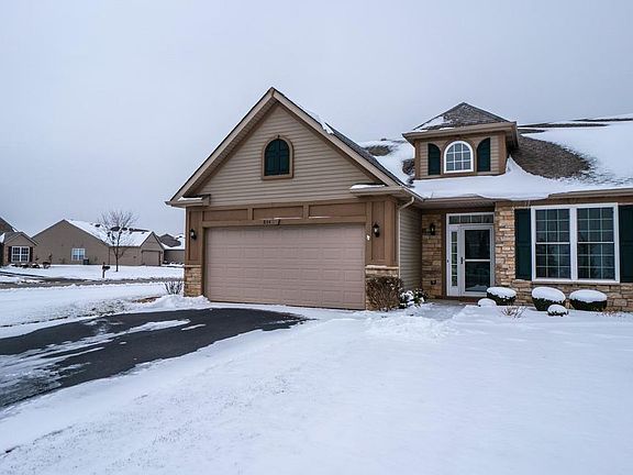 2nd image of 844 Flagstone Dr