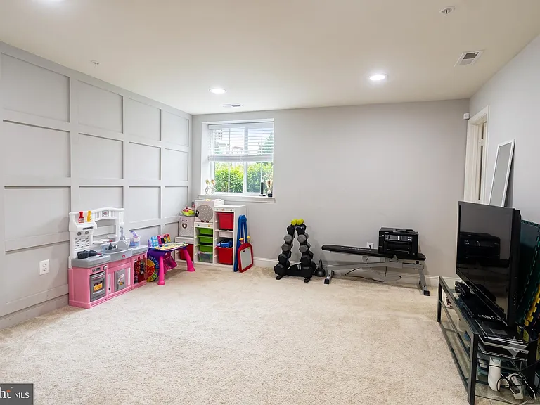 22494 Newcut Rd — Photo 24