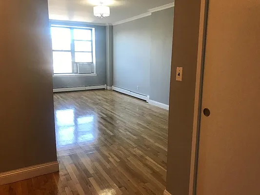 Rented by Sandra Ospina, Licensed Real Estate Broker | media 14