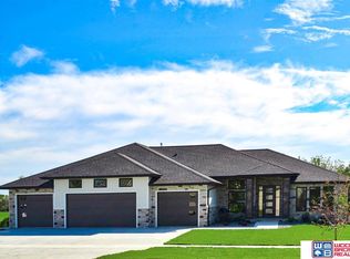 2319 Rokeby Rd, Lincoln, NE 68512