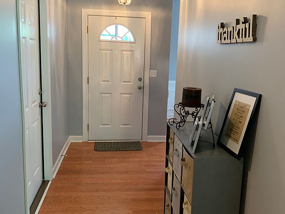 5th image of 1049 Blythwood Dr