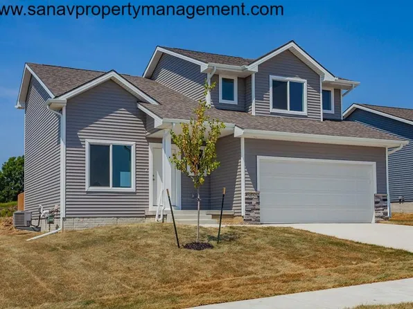 3050 Worchester Dr, Waukee, IA 50263