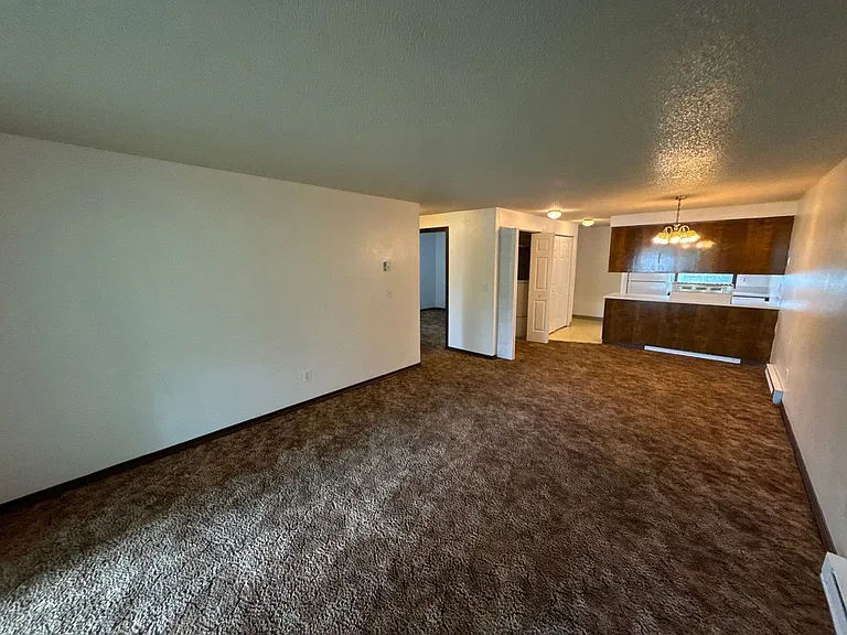 4135 State St #11 — Photo 5