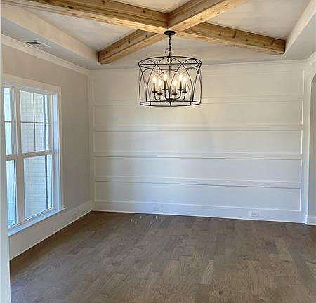 2nd image of 2958 Graham Gardens Ln
