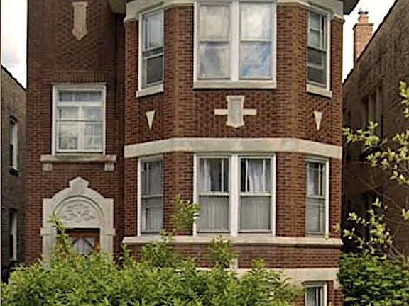Pretty 1920s building.