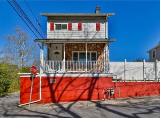 2 School St, Catasauqua, PA 18032