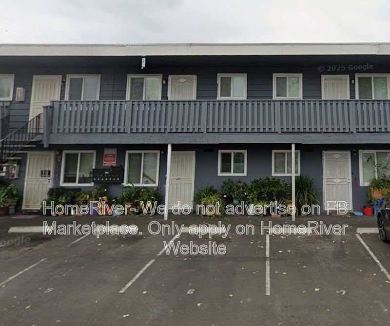 1st image of 590 Las Palmas Ave APT 2