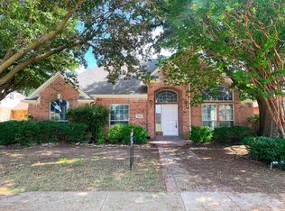 10901 Pineview Ln, Frisco, TX 75035
