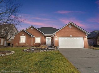 48074 Lincoln Dr, Macomb, MI