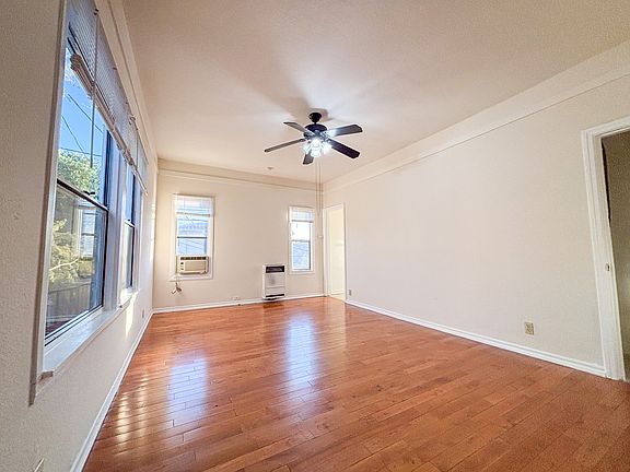 2nd image of 1109 Laguna Ave #9