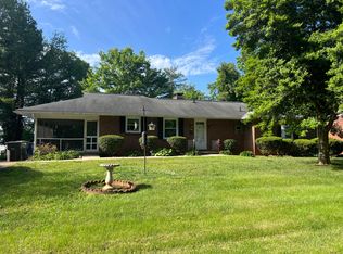 1620 Lancelot Ln, Winston Salem, NC 27103