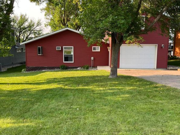 2778 Edgewater Dr, Gary, SD 57237