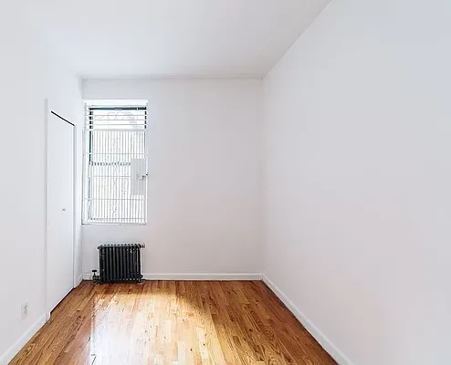 Rented by REAL New York | media 17