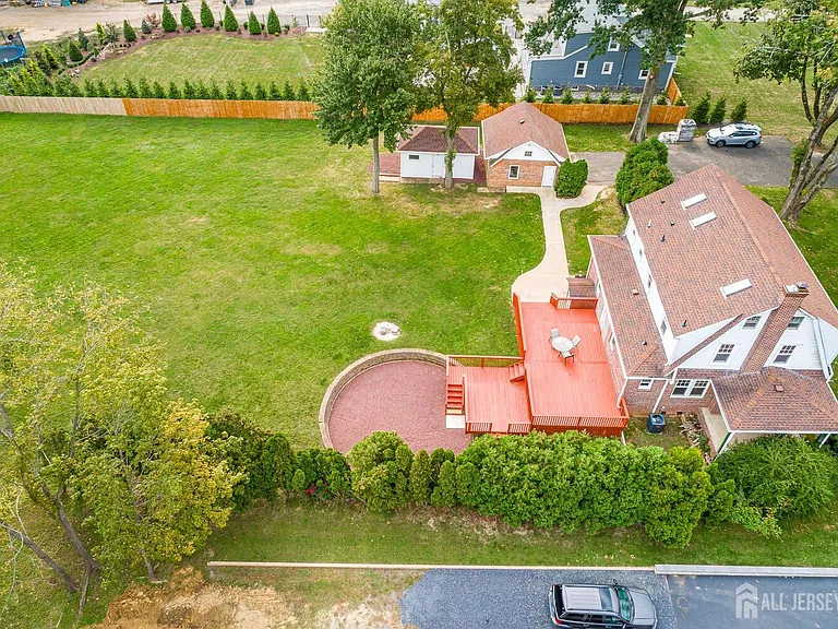 338 Buckelew Ave — Photo 46