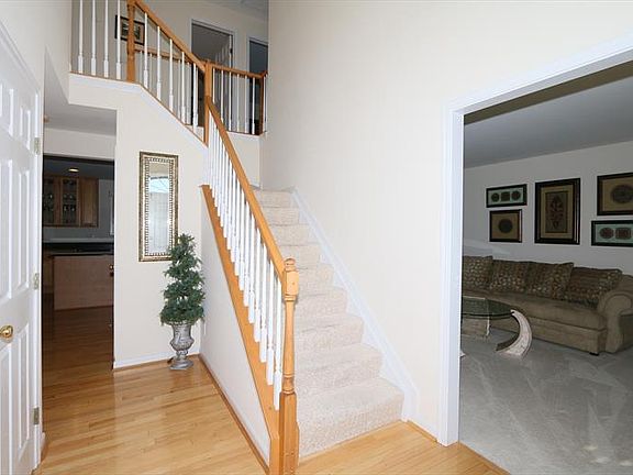 3rd image of 1826 Fair Meadow Dr